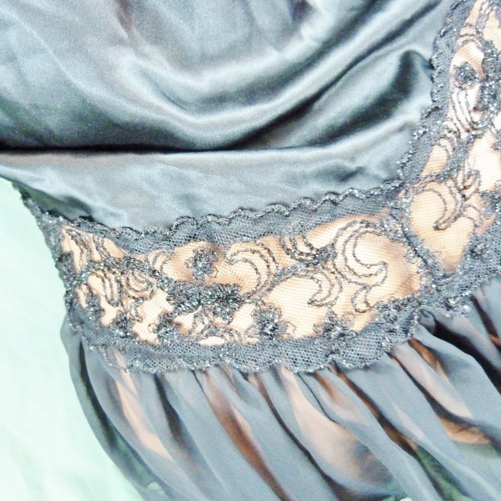 Victorias Secret Medium Babydoll Nighty Chemise - Picture 10 of 12